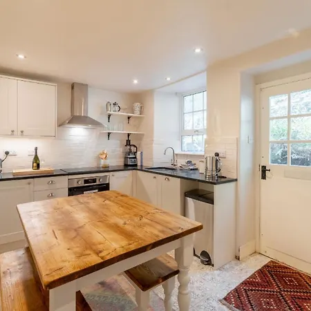 2 Bed In Ambleside Oc-Lr008